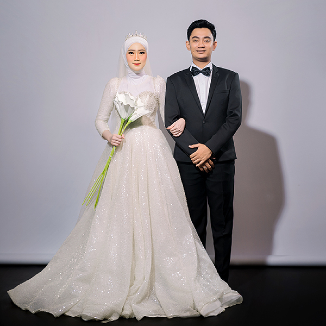 https://WidyaDanAnjas.webnikah.com/dirmember/00000029/widyapratiwi/photo-284447-335746-l-202605210223.jpg