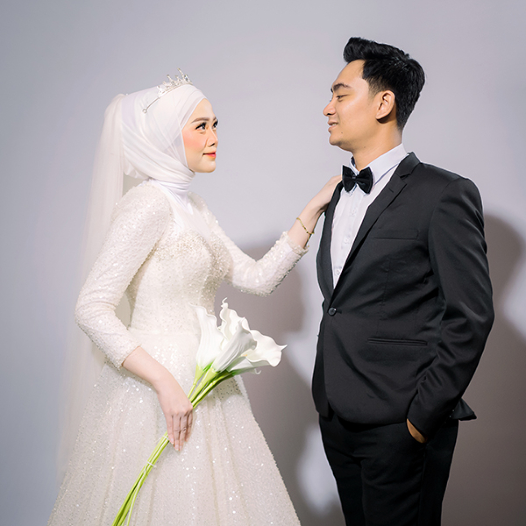 https://WidyaDanAnjas.webnikah.com/dirmember/00000029/widyapratiwi/photo-284447-335751-l-202605210226.jpg
